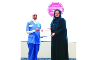 الصورة: تخريج دفعة جديدة من البرنامج الانتقالي لممارسة مهنة التمريض