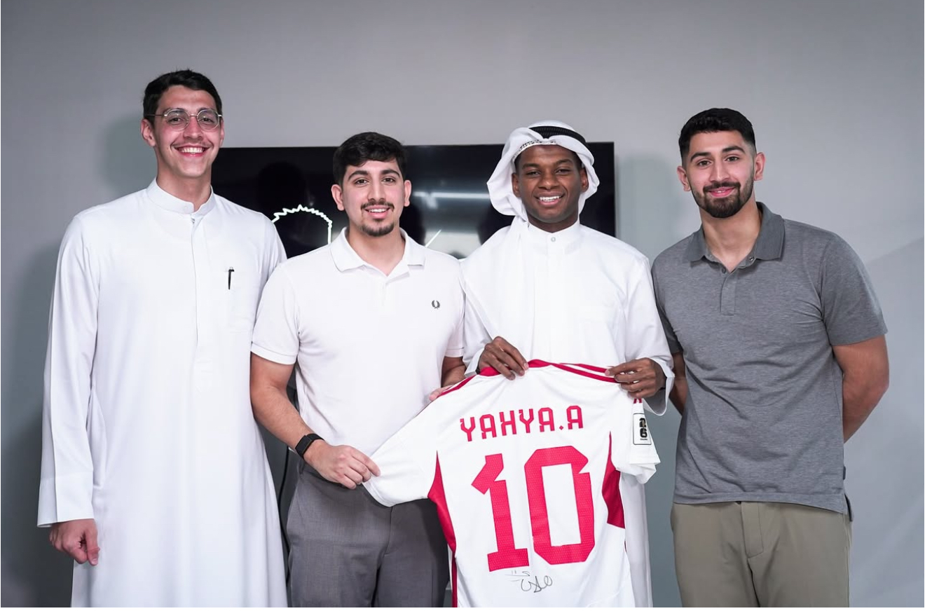 يحيى الغساني يطلق أكاديمية YA10 لكرة القدم