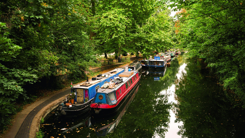 قوارب تصطف على قناة ريجنت في لندن. أرشيفية