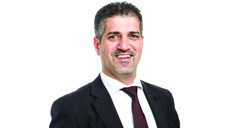 أمجد نصر: أقترح تشكيل لجنة متخصصة، ووضْع إطار زمني ملزم لإصدار شهادة براءة الذمة، بحيث لا تتجاوز خمسة أيام عمل.