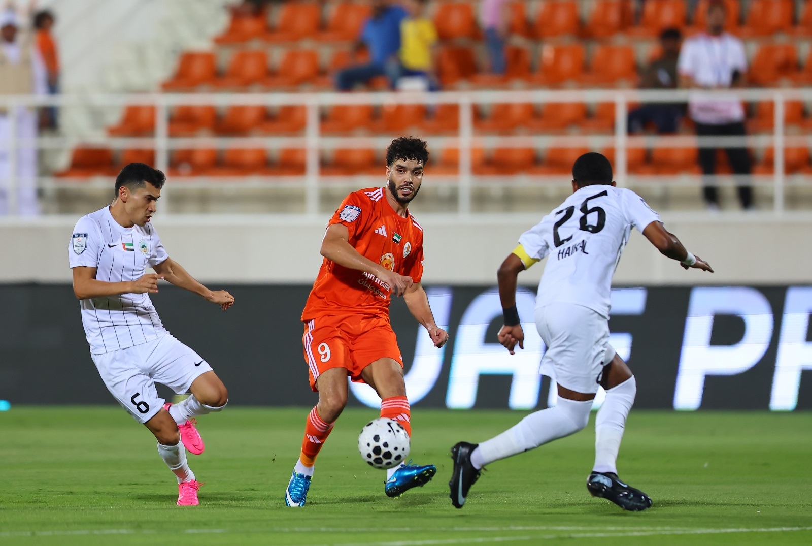 عجمان يكرّس عقدته للبطائح.. ويحصد أول فوز 3 نقاط