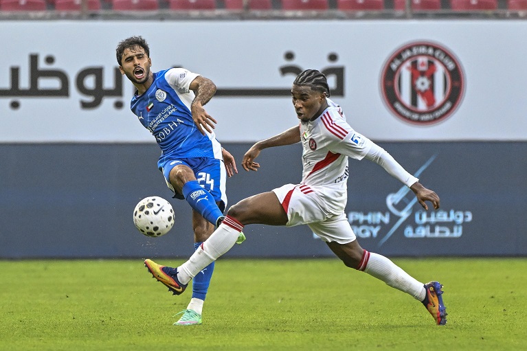 الجزيرة يوقف زحف النصر ويحرمه من نقطتين ثمينتين في صراع الصدارة