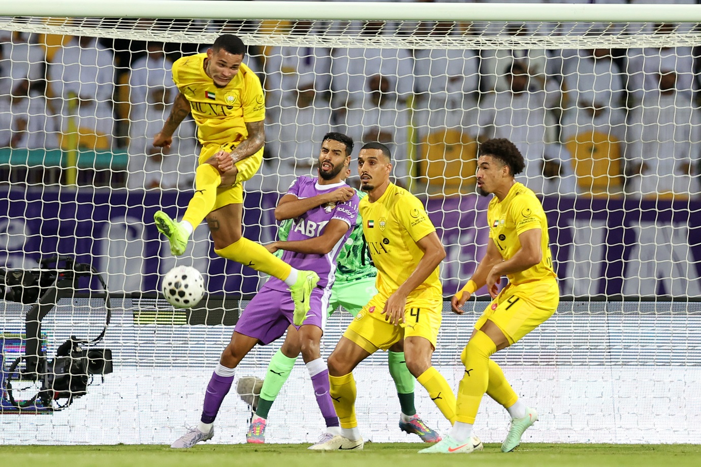 قمة متكافئة بين الوصل والعين تنتهي بتعادل عادل