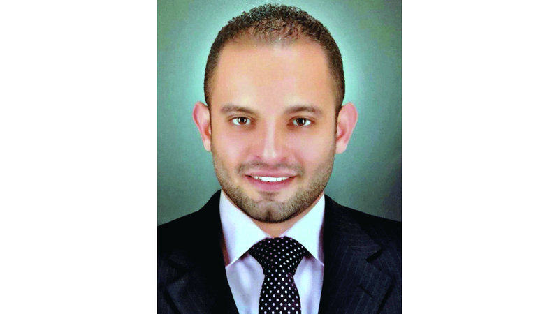 محمد غازي: البنوك لا تشترط على المتعامل أو تفرض عليه فتح حساب مقابل الحصول على بطاقة ائتمان.