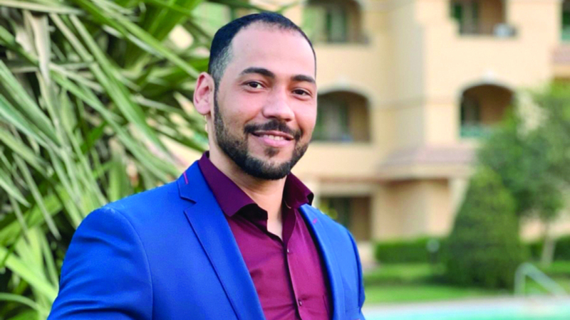 محمد تركي: القصائد المحكية يفهمها مختلف شرائح المجتمع، وليست حصراً على المثقفين كما هي حال القصائد الفصيحة.