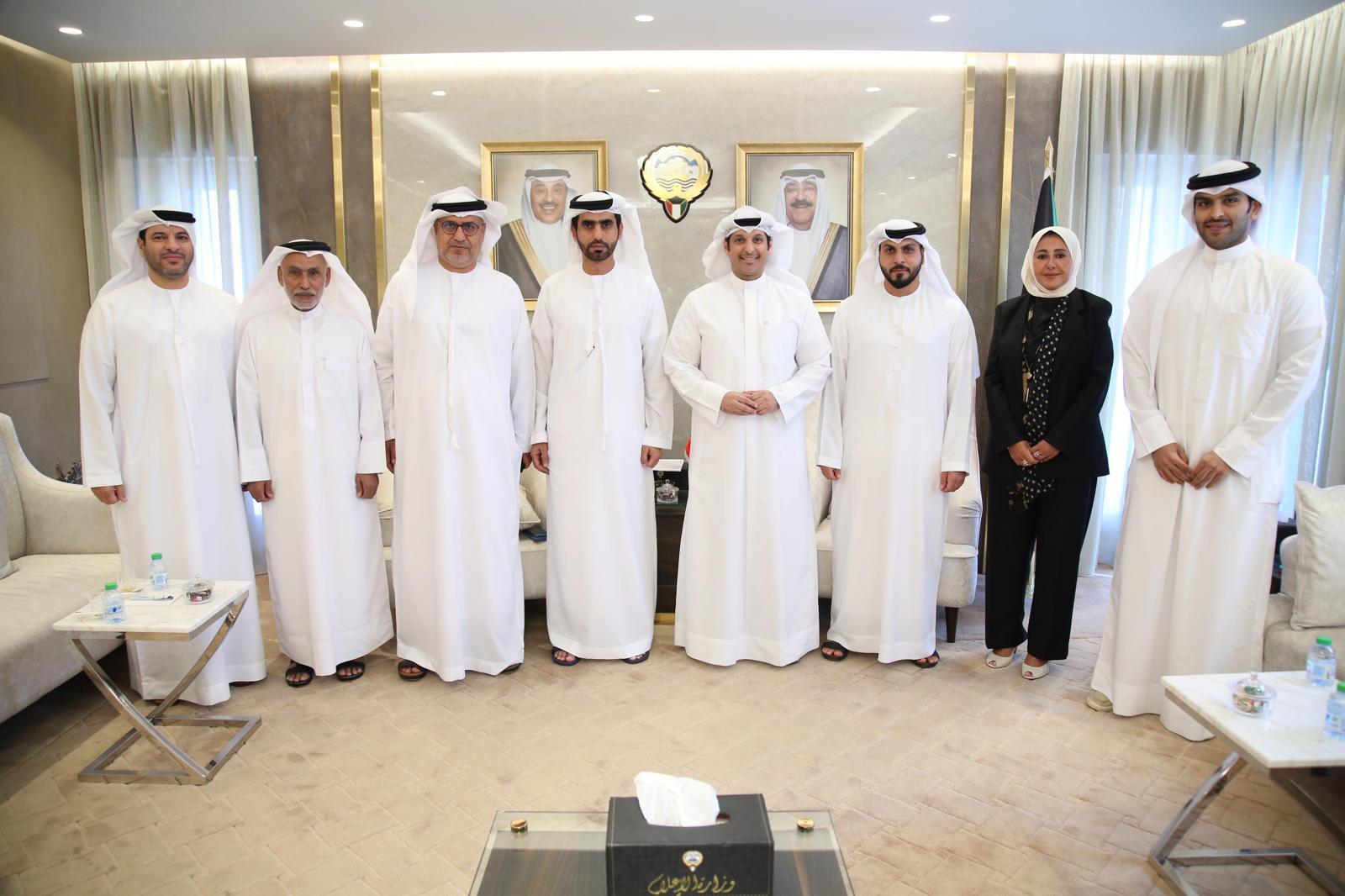 الفلاسي: نثق في قدرة الاتحادات الرياضية على تحويل الطموحات إلى إنجازات ملموسة