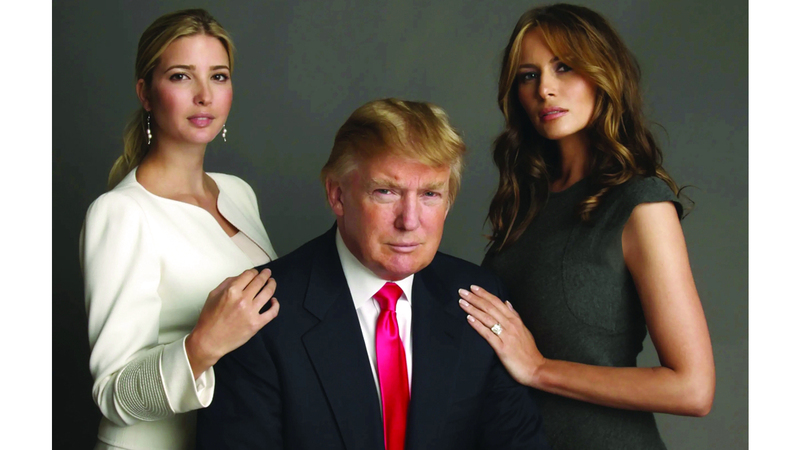 ميلانيا وإيفانكا تتنافسان للحصول على مكانة خاصة بالقرب من ترامب. أرشيفية