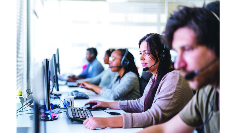 موظفو شركات التسويق يستخدمون هواتف خاصة ويتحدثون على أنهم موظفون تابعون للبنوك. أرشيفية