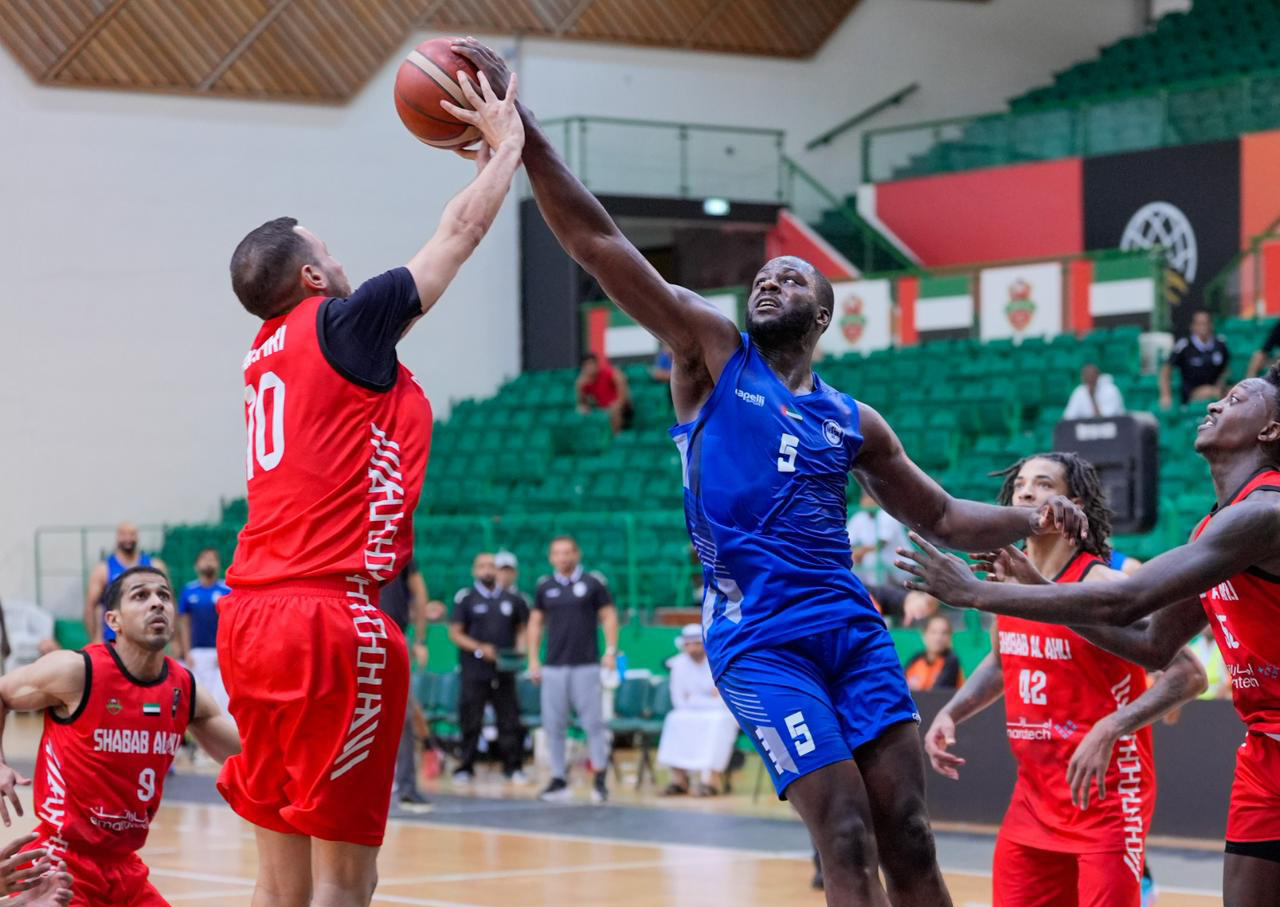 الشارقة والنصر يختتمان تمهيدي كأس الاتحاد لكرة السلة في الصدارة