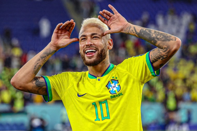 رونالدو يطالب بعودة مواطنه نيمار الى صفوف المنتخب البرازيلي