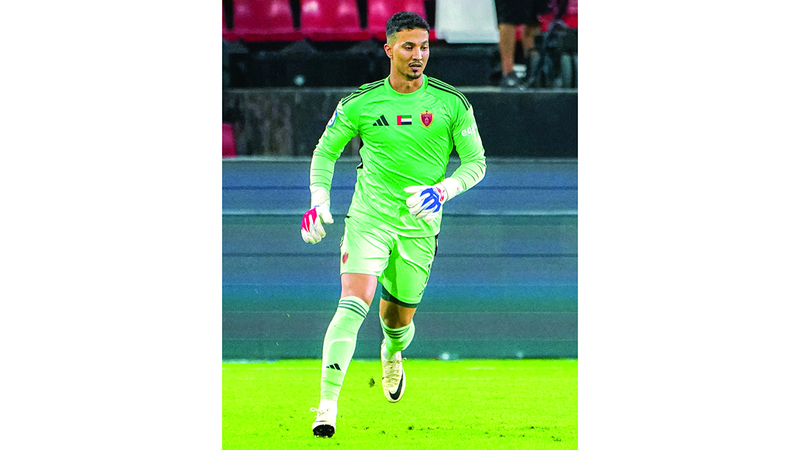 حارس مرمى نادي الوحدة محمد الشامسي. من المصدر