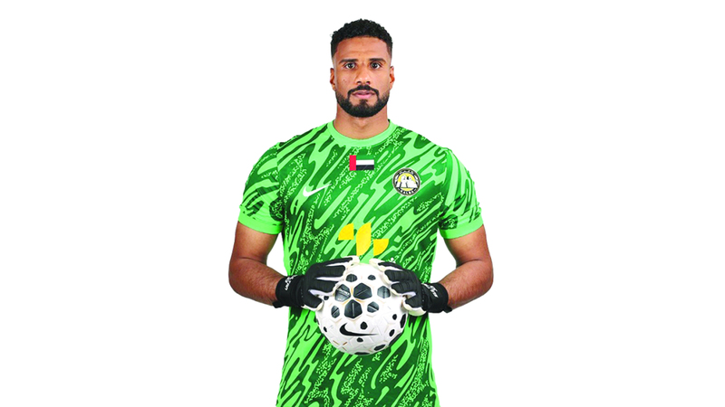 حارس كلباء سلطان المنذري. من المصدر