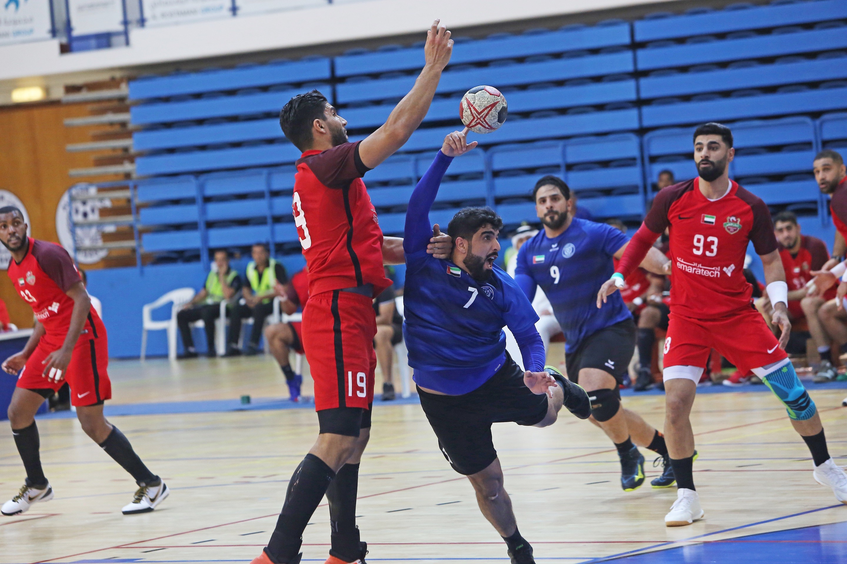 القرقاوي: على وزارة الرياضة دعم الألعاب الجماعية ماديا ومعنويا