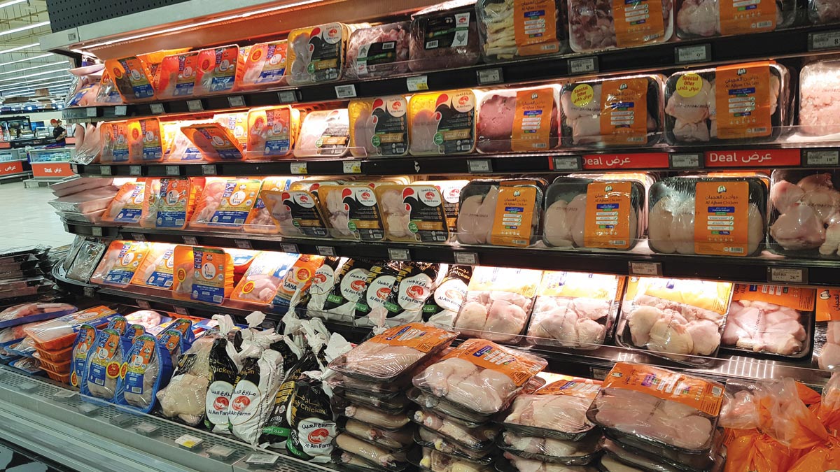 أسعار بعض أصناف الدجاج الطازج انخفضت حتى 20%. الإمارات اليوم