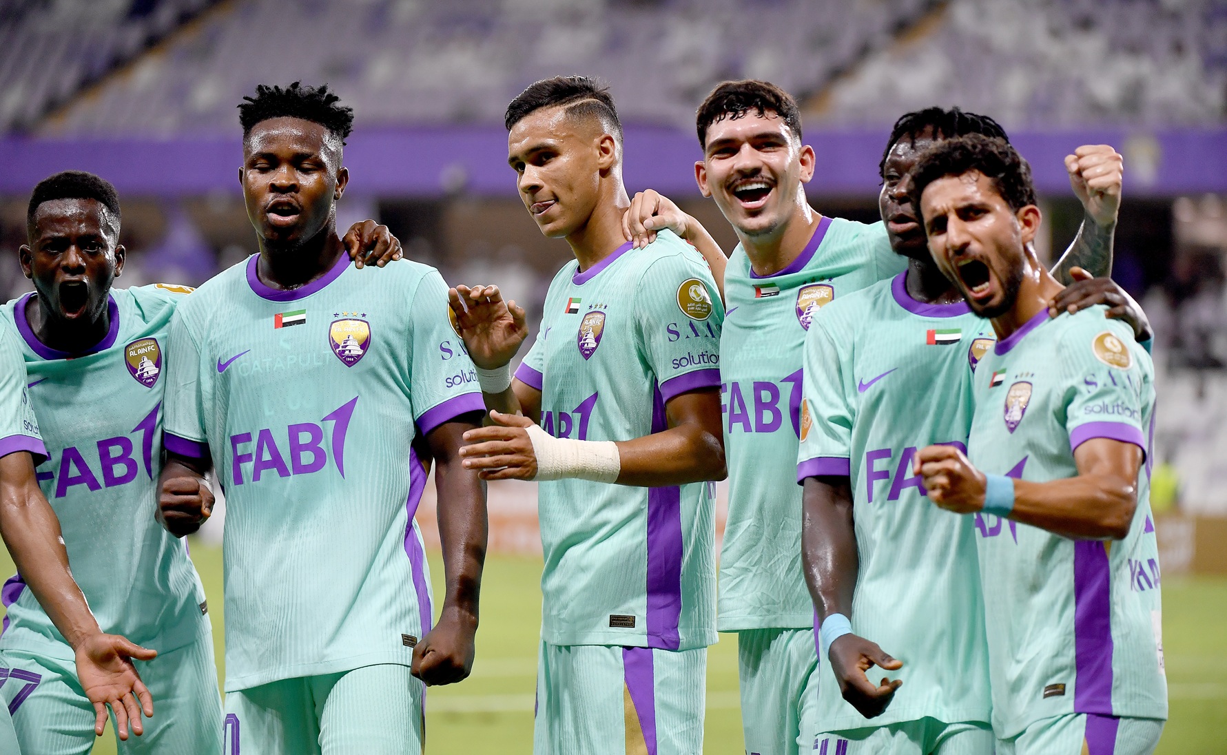 العين يبدأ مشواره الخليجي بانتصار عريض على سترة البحريني