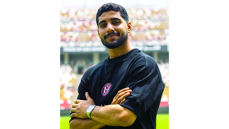 لاعب بيراميدز السابق والجزيرة حالياً إبراهيم عادل. من المصدر