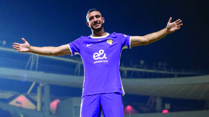 مدافع الأهلي السابق والعين حالياً رامي ربيعة. من المصدر