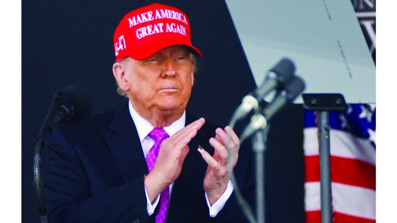 ترامب تبنى سياسة «أميركا أولاً واجعلها عظيمة مرة أخرى». أ.ف.ب