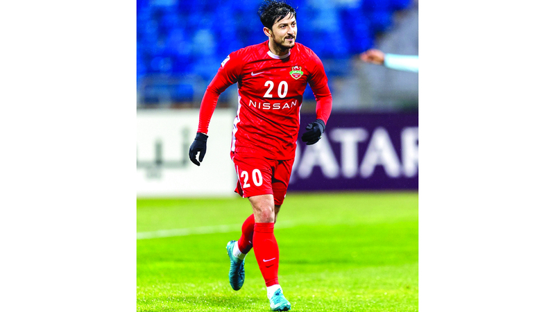 شباب الأهلي يخسر مهاجمَين في 4 أيام.. إصابة سردار ورحيل رضا