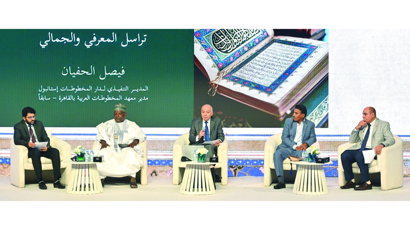 حبر من ذهب يتألق في أبوظبي على مدى 6 أشهر