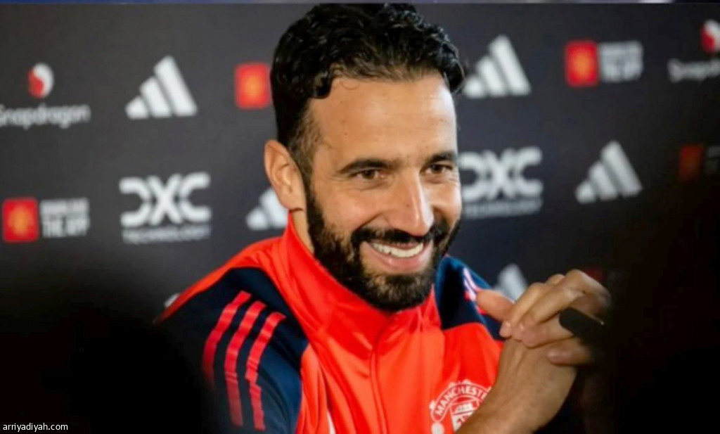 مالك مانشستر يونايتد يمنح المدرب أموريم 3 سنوات لإثبات نفسه