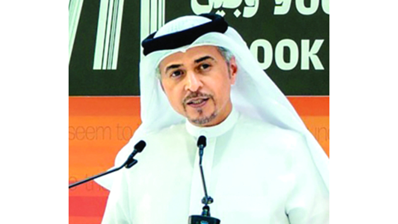 أحمد العامري: معرض الشارقة الدولي للكتاب احتفاء بحالة التفاعل بين القارئ والكلمة، حين يتحوّل الكتاب إلى مرآة يرى القارئ فيها نفسه، ويجد في كل قراءة جديدة صورة مختلفة لذاته.