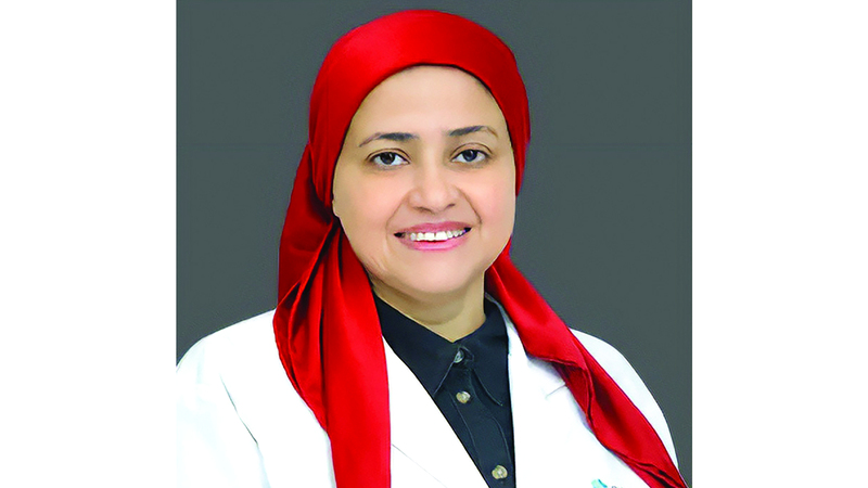 الدكتورة أمل إبراهيم: سببان لمشاركة المرضى تجاربهم العلاجية، هما الحاجة إلى الدعم والتقدير والرغبة في تحويل المعاناة إلى رسالة أمل.