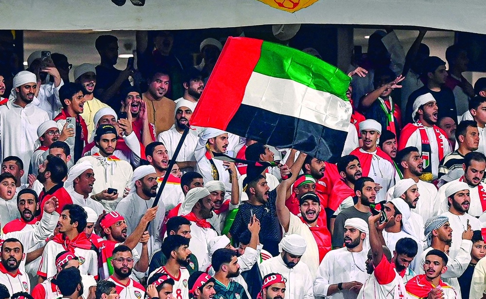 مشجعون يقطعون أكثر من 7 ساعات إلى الدوحة «براً» دعما للمنتخب