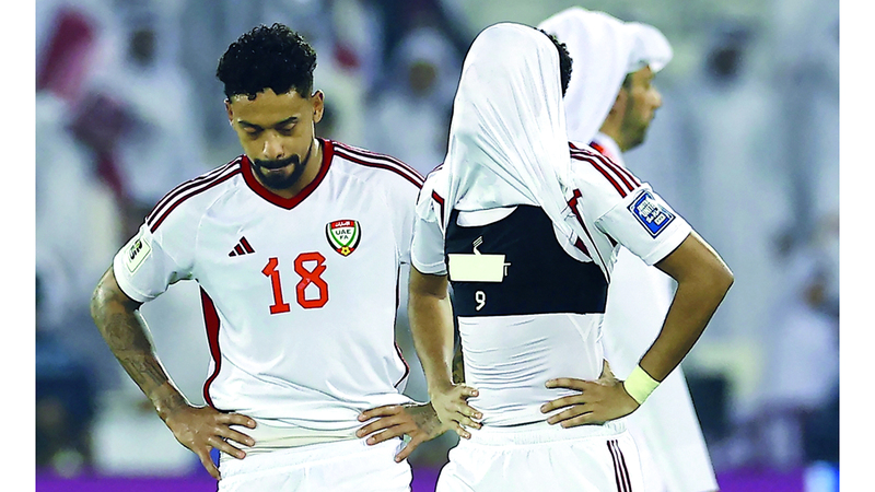 ضياع فرصة التأهل المباشر تركت حسرة لدى اللاعبين. رويترز