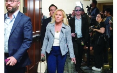 الصورة: نائبة أميركية جمهورية تصف أعضاء الكونغرس الرجال بـ «الضعفاء»