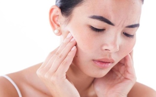 الصورة: مع الإصابة بنزلة البرد.. ما سبب الشعور بألم في الأسنان؟