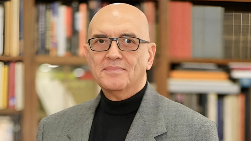 • محمد سلماوي: احتضان الشارقة، سنة بعد سنة، لرموز الثقافة القومية العربية يؤكد لنا صحة خياراتنا، ويبعث فينا الأمل بأن هذه الأمة ناهضة بثقافتها الأصيلة.