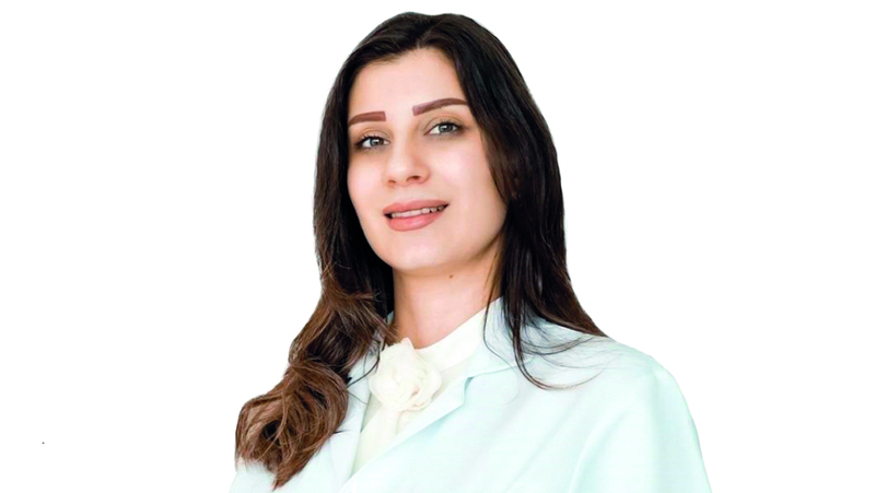 الرموش الاصطناعية.. تريند تجميلي ينتهي بحرق الجفون والعمى الجزئي