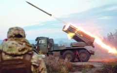 الصورة: الاحتواء والتعايش التنافسي خياران لأميركا في إدارة الحرب الروسية الأوكرانية