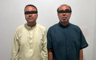 الصورة: خلال 3 ساعات فقط.. شرطة الفجيرة تطيح بعصابة خطيرة لسرقة عملاء البنوك