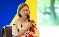 الصورة: سفيرة ألمانيا في اليابان تكشف عن تعاون بين برلين وطوكيو لتطوير أسلحة دفاعية