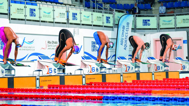 من منافسات كأس العالم لسباحة الزعانف في أبوظبي. من المصدر
