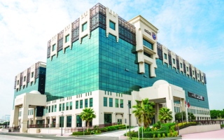 الصورة: 4 ملايين درهم تعويضاً لشاب أصيب بشلل نتيجة حادث في العمل