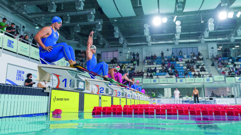 الهوتي: ارتفاع كلفة سباحة الزعانف لن يحدّ من انتشارها في الإمارات