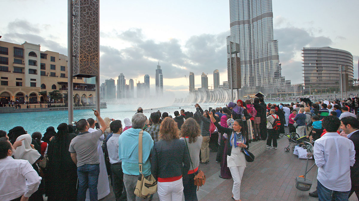 عصام كاظم: دبي تتجه إلى تسجيل 2025 عاما قياسيا في أعداد السياح الدوليين