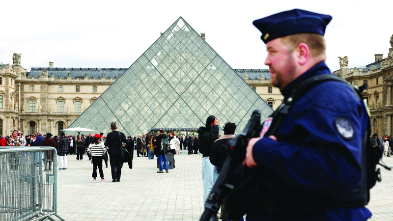 إصلاح مشكلات اللوفر الأمنية يحتاج إلى سنوات