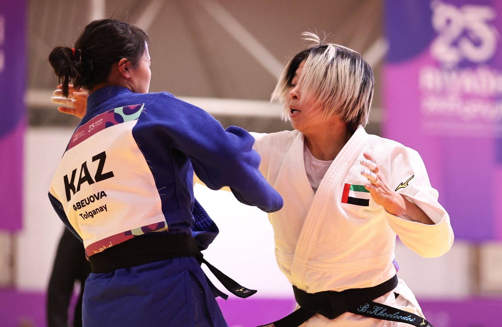 جودو الإمارات يتوج بالذهبية الأولى في دورة ألعاب التضامن الإسلامي بالرياض