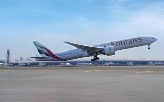 الصورة: رحلة طيران كل 38 ثانية في مطارات الإمارات