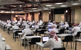 الصورة: مدارس تحذر من العبث بأجهزة الحاسوب وتمنع  الطلبة من تعديل أنظمة التشغيل