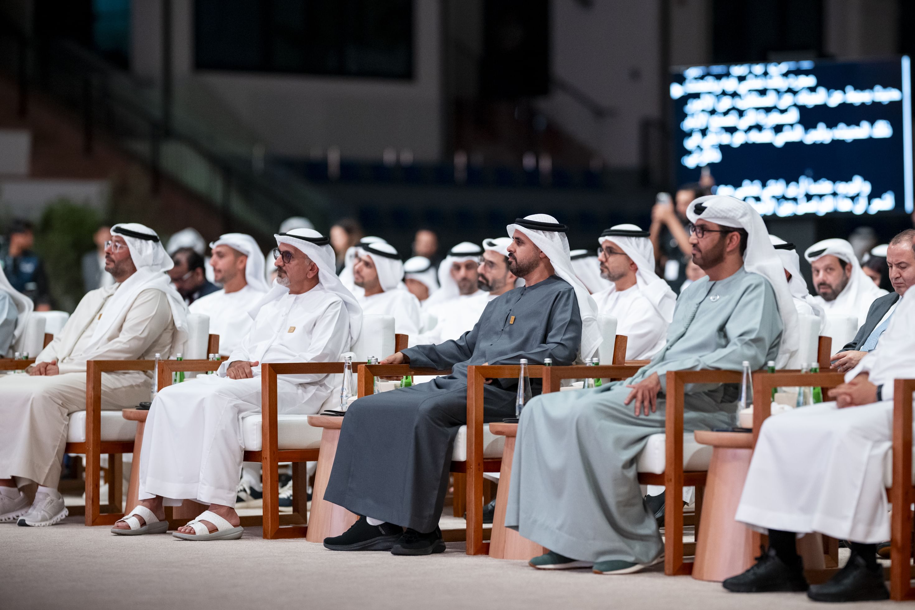 ذياب بن محمد يشهد إطلاق مبادرة "من أرض الوطن: خطوات إلى المريخ"