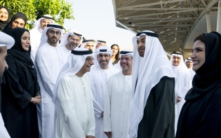 الصورة: رئيس الدولة يكرم المساهمين والداعمين لمبادرة "وقف الحياة" تقديراً لدورهم في ترسيخ نموذج وطني للوقف الصحي المستدام