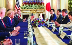 الصورة: «المناسبات الدبلوماسية» أظهرت قدرات رئيسة وزراء اليابان الجديدة                    