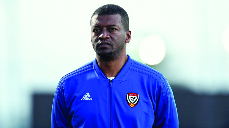 حسن سهيل: يجب على المنتخب استغلال فرصة غياب مجموعة من اللاعبين البارزين في صفوف العراق.