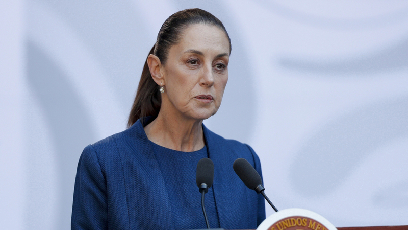 كلوديا شينباوم تعد أول رئيسة مكسيكية تدفع مكافحة الجريمة في الاتجاه الصحيح. إي.بي.إيه