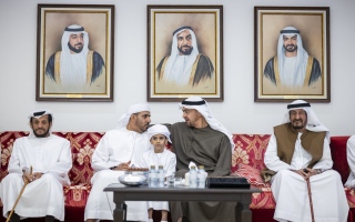 الصورة: رئيس الدولة يعزي في وفاة والدة عوض سعيد الأحبابي